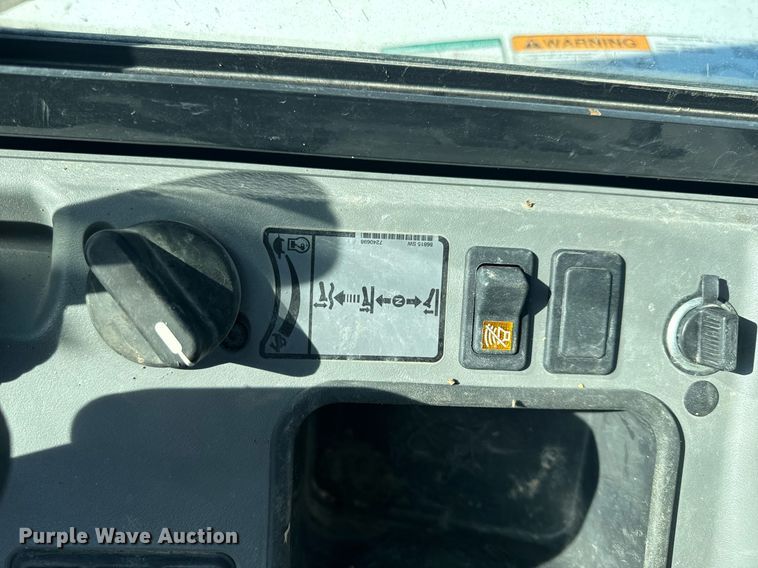 image for item NM9279 2018 Bobcat E42 mini excavator