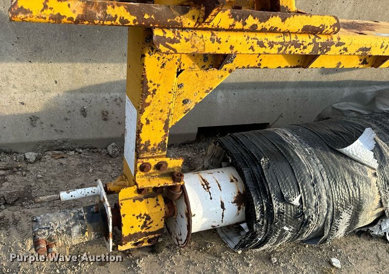 image for item NM9282 CMI SF6004 fabric roller