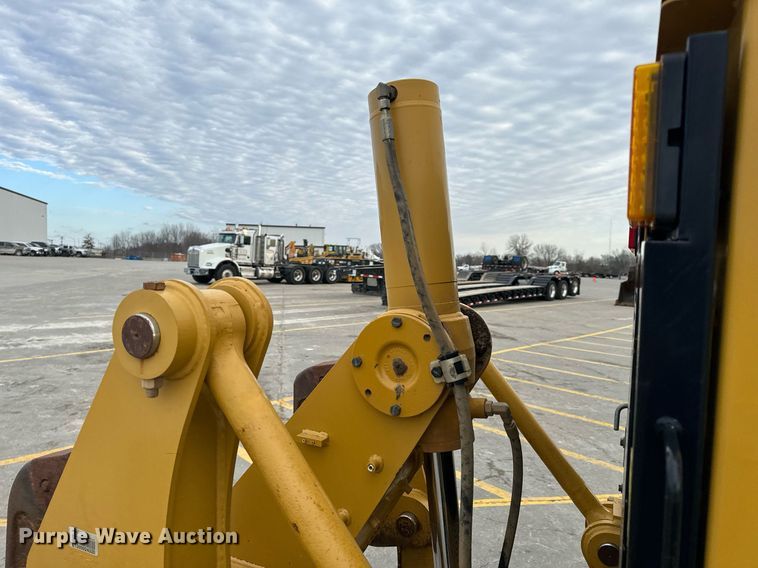 image for item NM9286 2014 Caterpillar 14M motor grader