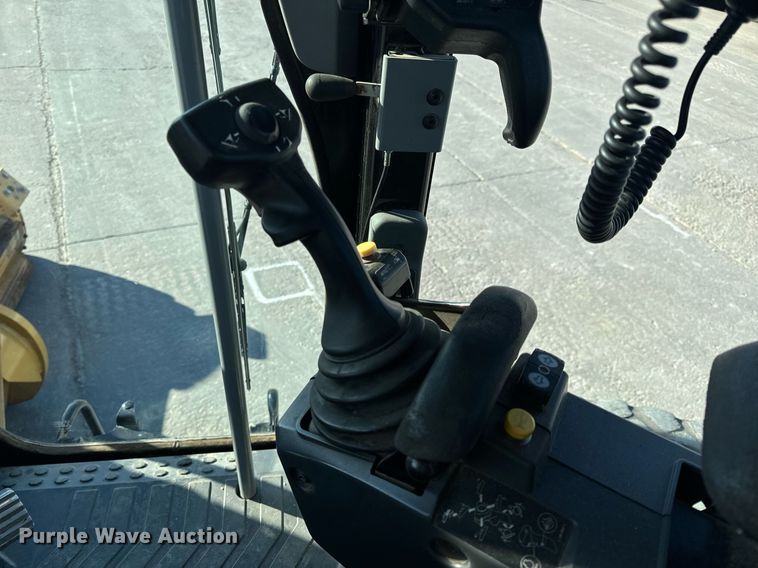 image for item NM9286 2014 Caterpillar 14M motor grader