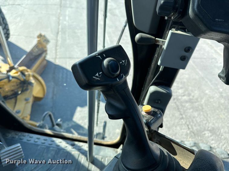 image for item NM9286 2014 Caterpillar 14M motor grader