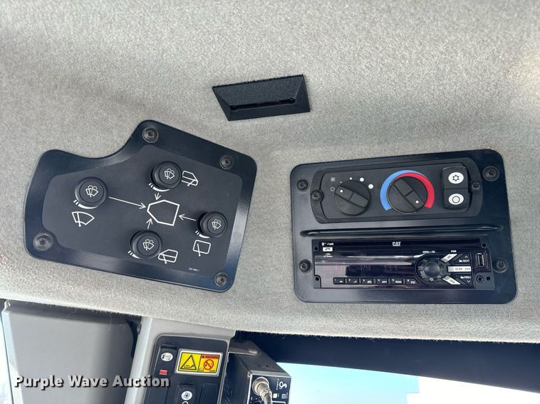 image for item NM9286 2014 Caterpillar 14M motor grader