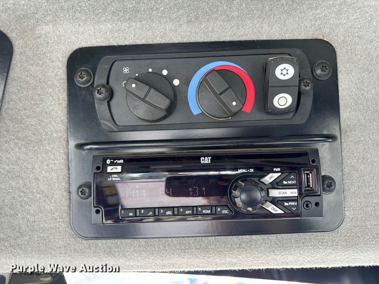 image for item NM9286 2014 Caterpillar 14M motor grader