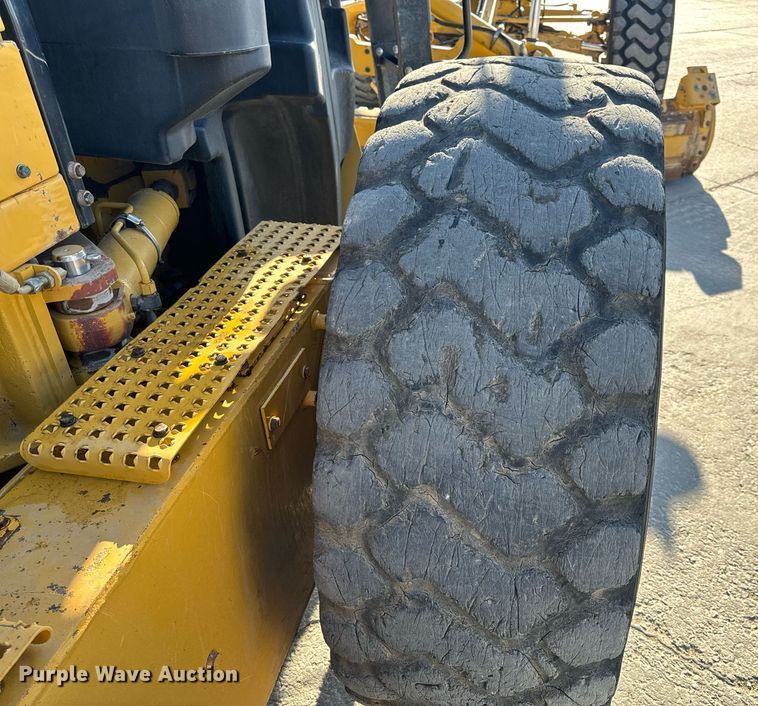 image for item NM9286 2014 Caterpillar 14M motor grader