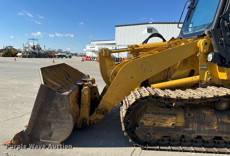 image for item NM9287 2005 Caterpillar 953C track loader