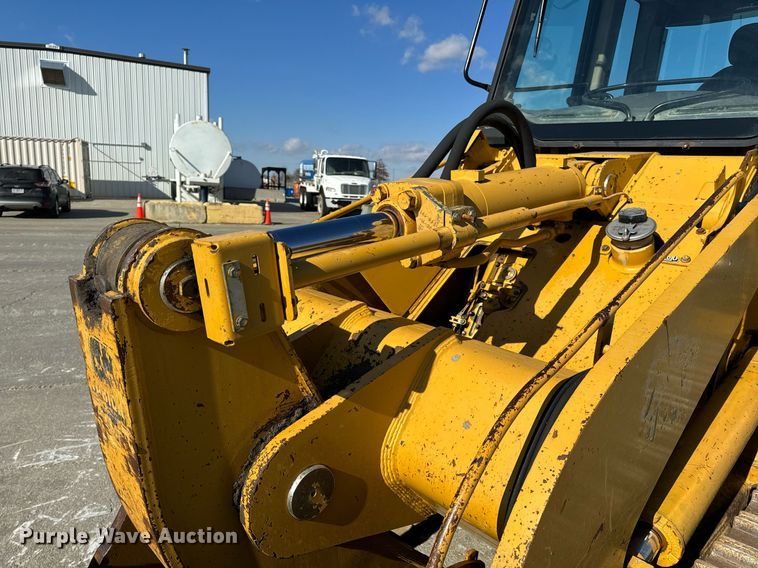 image for item NM9287 2005 Caterpillar 953C track loader