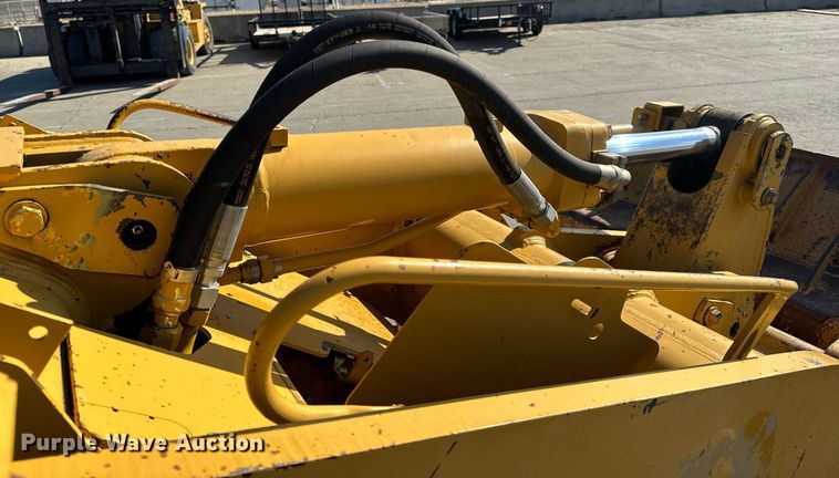 image for item NM9287 2005 Caterpillar 953C track loader