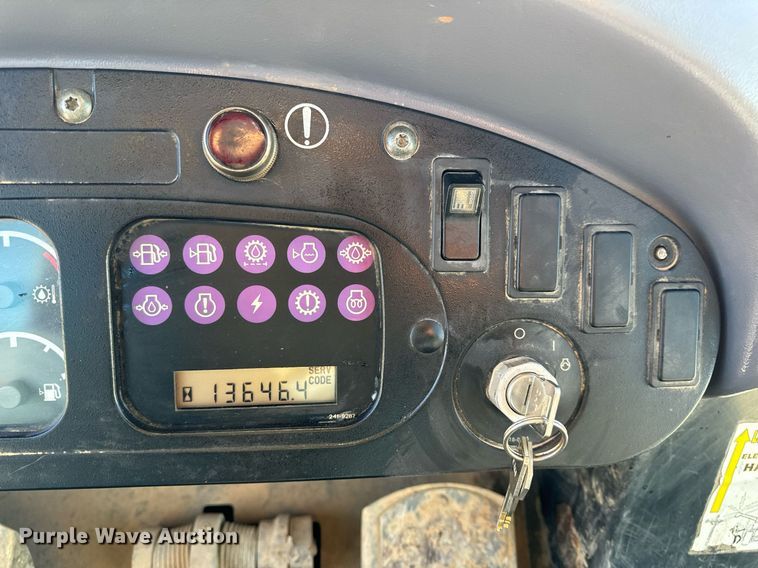 image for item NM9287 2005 Caterpillar 953C track loader