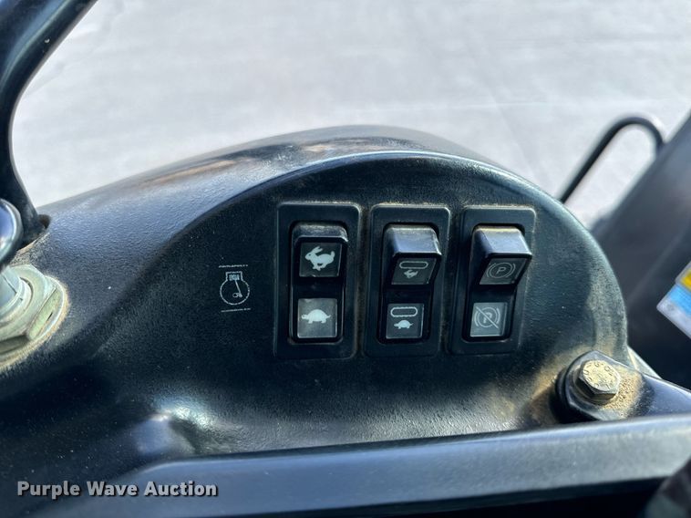 image for item NM9287 2005 Caterpillar 953C track loader