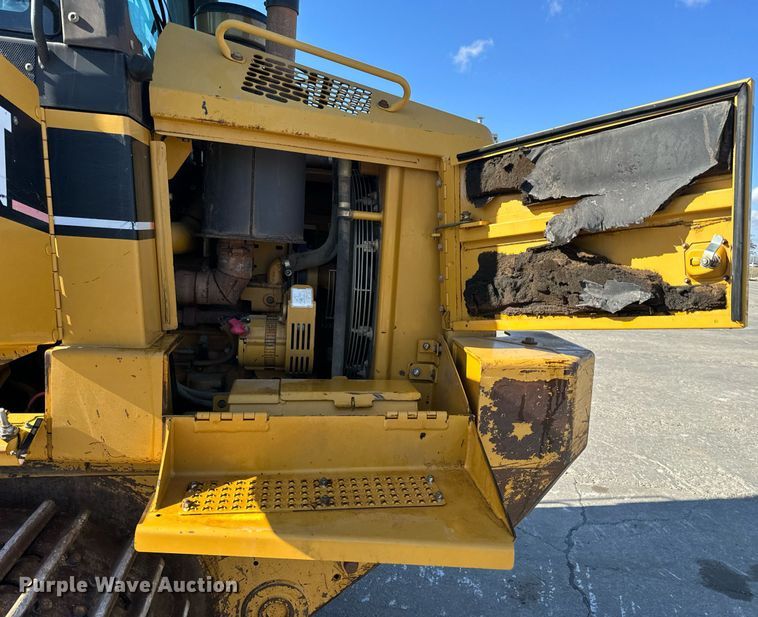 image for item NM9287 2005 Caterpillar 953C track loader