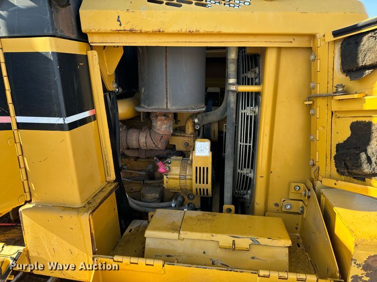 image for item NM9287 2005 Caterpillar 953C track loader