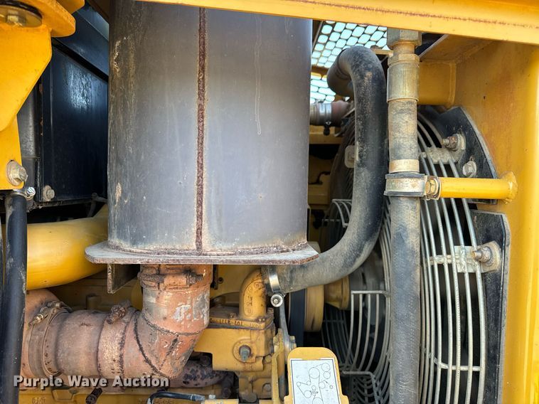 image for item NM9287 2005 Caterpillar 953C track loader