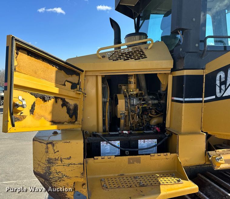 image for item NM9287 2005 Caterpillar 953C track loader