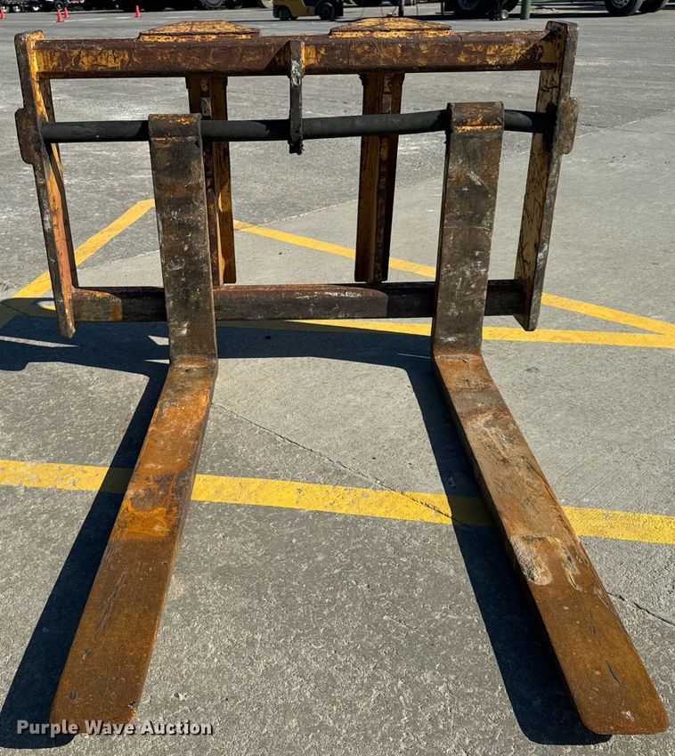 image for item NM9287 2005 Caterpillar 953C track loader