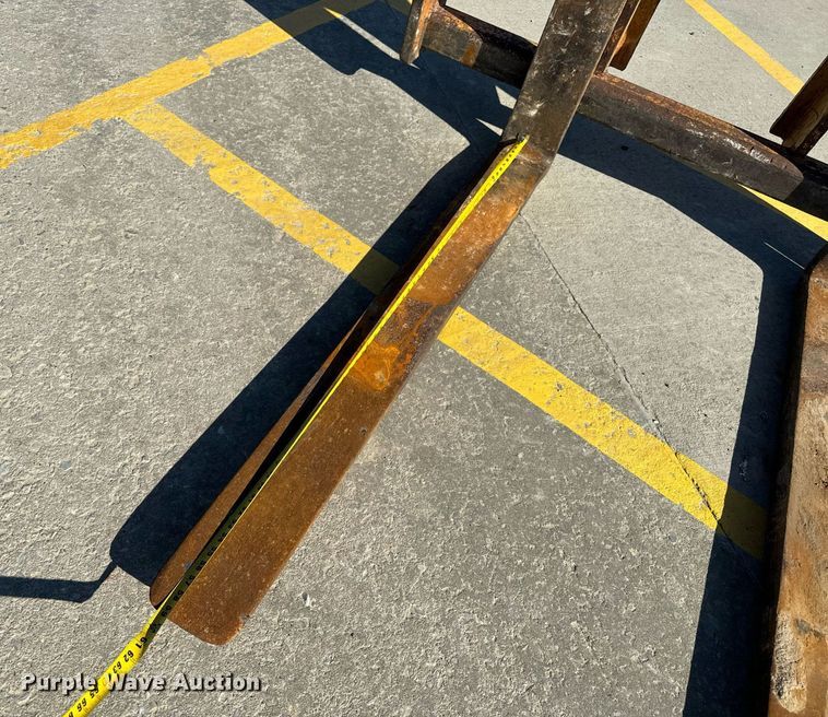 image for item NM9287 2005 Caterpillar 953C track loader