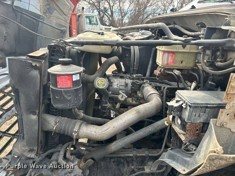 image for item NN9484 2000 Ford  F650 dump flatbed truck