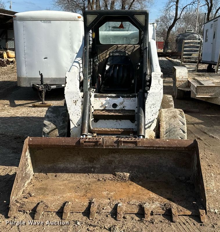 image for item NN9487 2005 Bobcat S250 skid steer loader