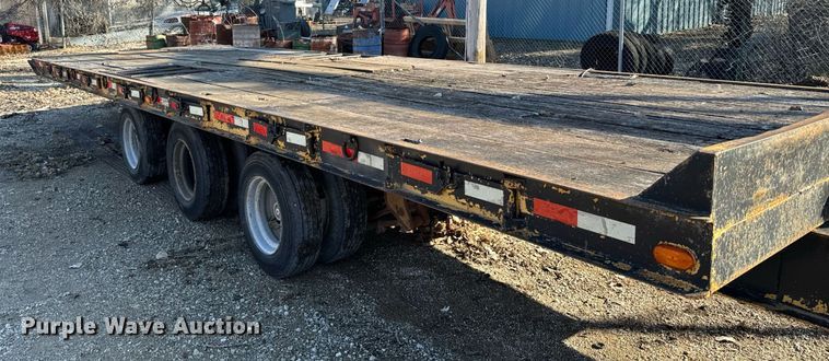 image for item NN9492 1995 Mustang tilt deck equipment trailer