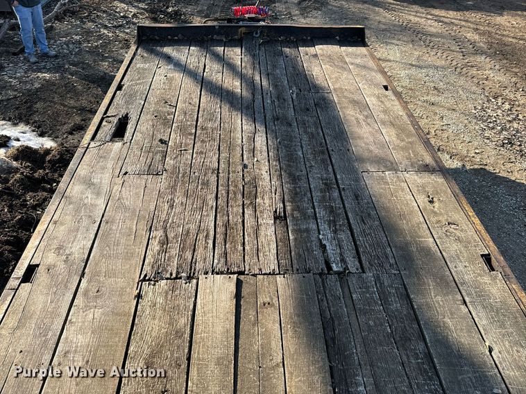 image for item NN9492 1995 Mustang tilt deck equipment trailer