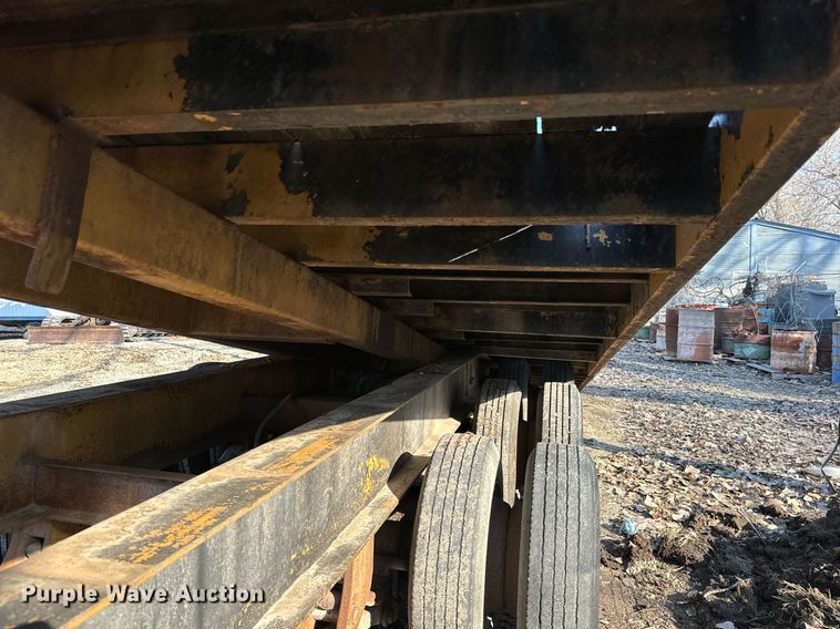 image for item NN9492 1995 Mustang tilt deck equipment trailer