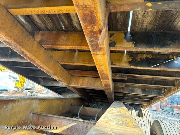 image for item NN9492 1995 Mustang tilt deck equipment trailer