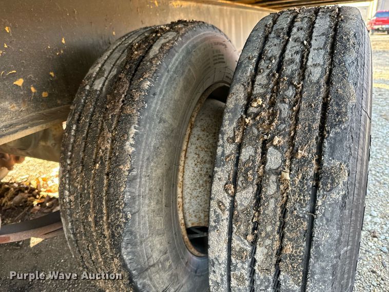 image for item NN9492 1995 Mustang tilt deck equipment trailer