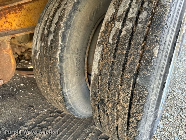 image for item NN9492 1995 Mustang tilt deck equipment trailer