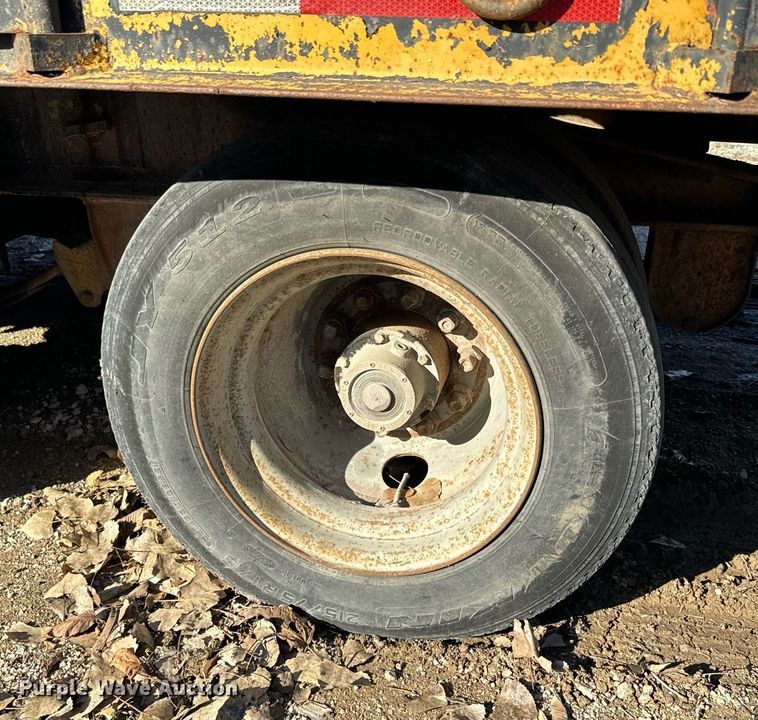 image for item NN9492 1995 Mustang tilt deck equipment trailer