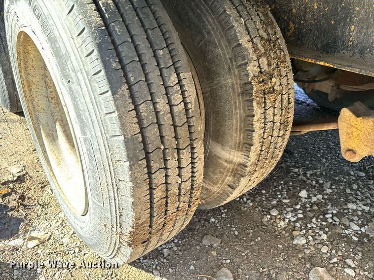 image for item NN9492 1995 Mustang tilt deck equipment trailer