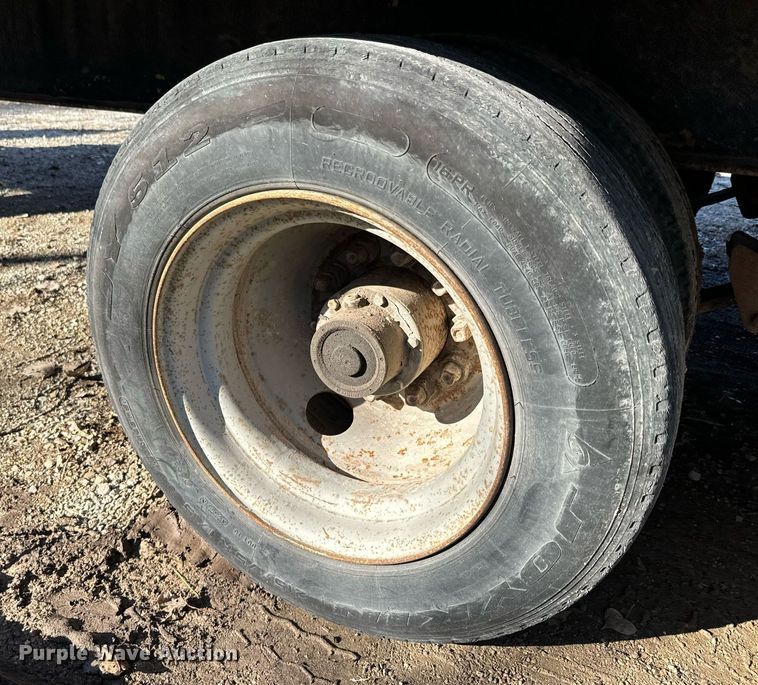 image for item NN9492 1995 Mustang tilt deck equipment trailer