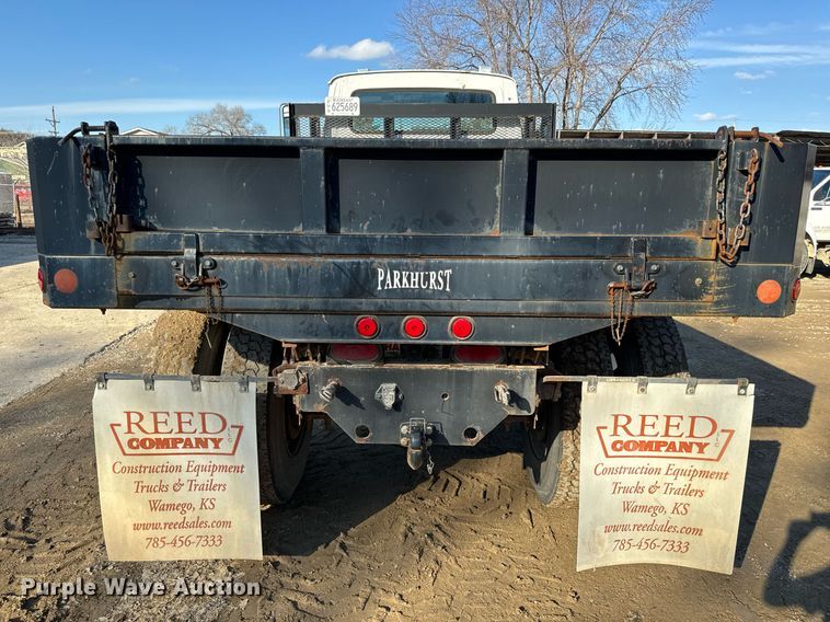 image for item NN9493 1993 Ford L9000 dump flatbed truck