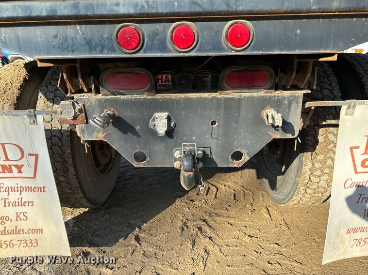 image for item NN9493 1993 Ford L9000 dump flatbed truck