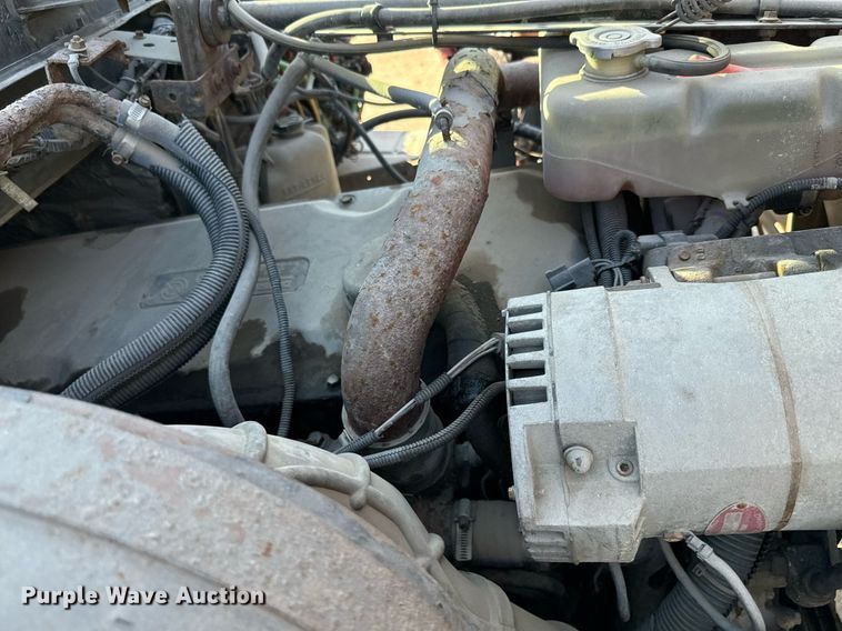 image for item NN9493 1993 Ford L9000 dump flatbed truck