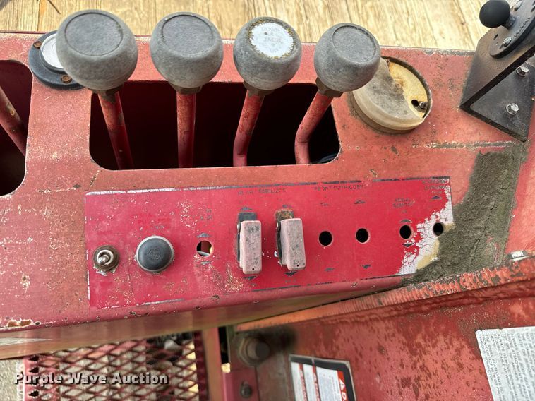 image for item NN9494 1996 International  crane truck