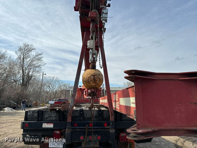 image for item NN9494 1996 International  crane truck