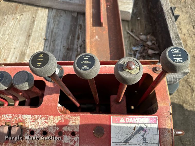 image for item NN9494 1996 International  crane truck