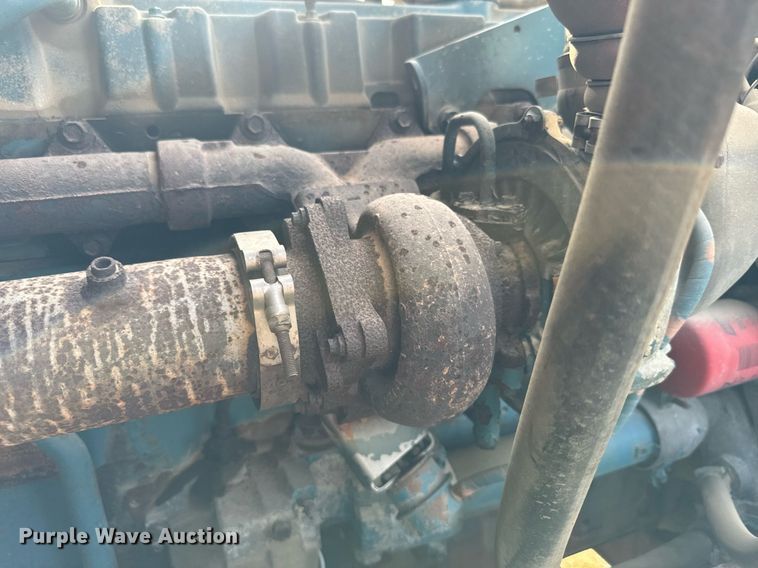 image for item NN9494 1996 International  crane truck