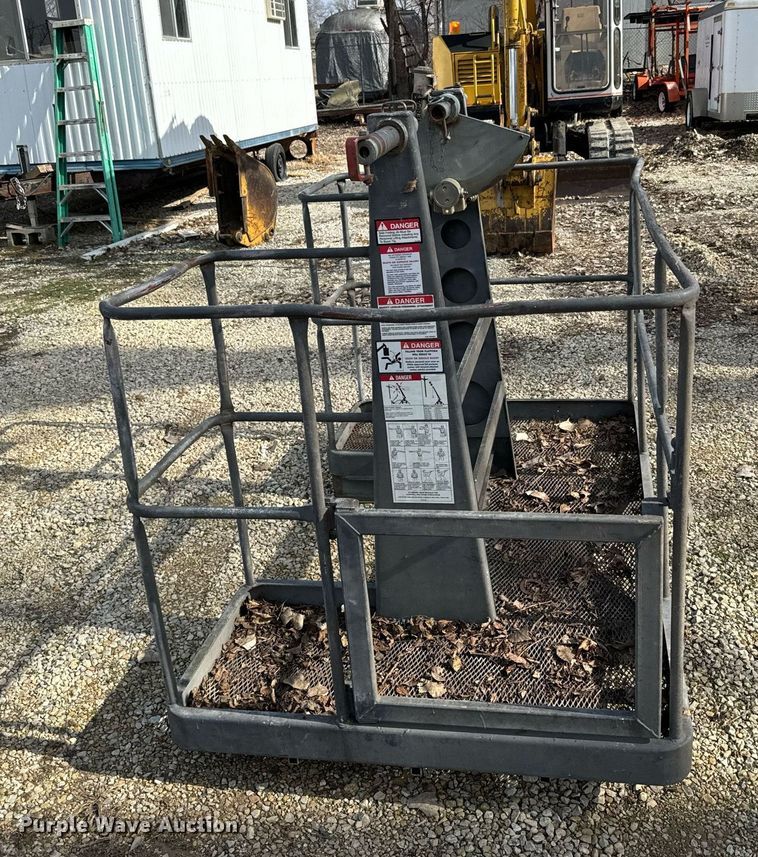 image for item NN9494 1996 International  crane truck