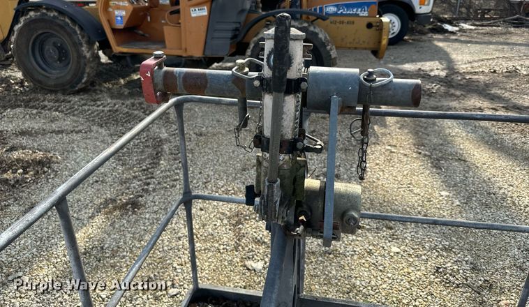 image for item NN9494 1996 International  crane truck