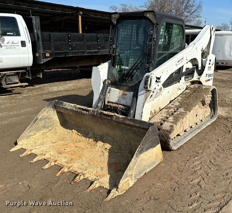 image for item NN9496 2012 Bobcat T750 tracked skid steer loader