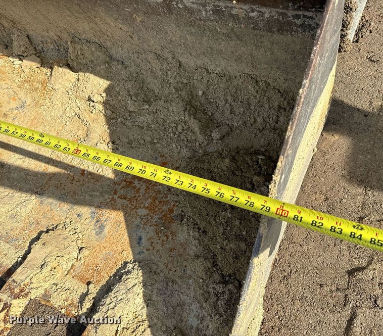 image for item NN9496 2012 Bobcat T750 tracked skid steer loader