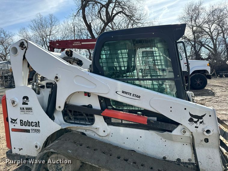 image for item NN9496 2012 Bobcat T750 tracked skid steer loader