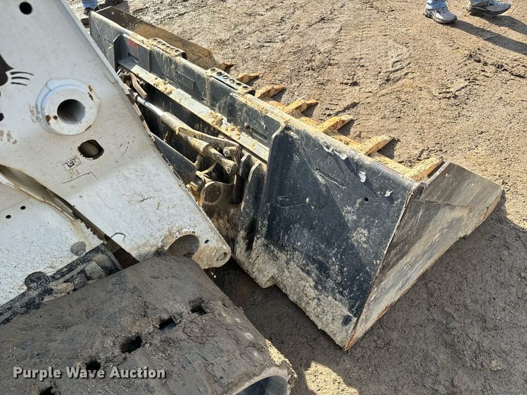 image for item NN9496 2012 Bobcat T750 tracked skid steer loader