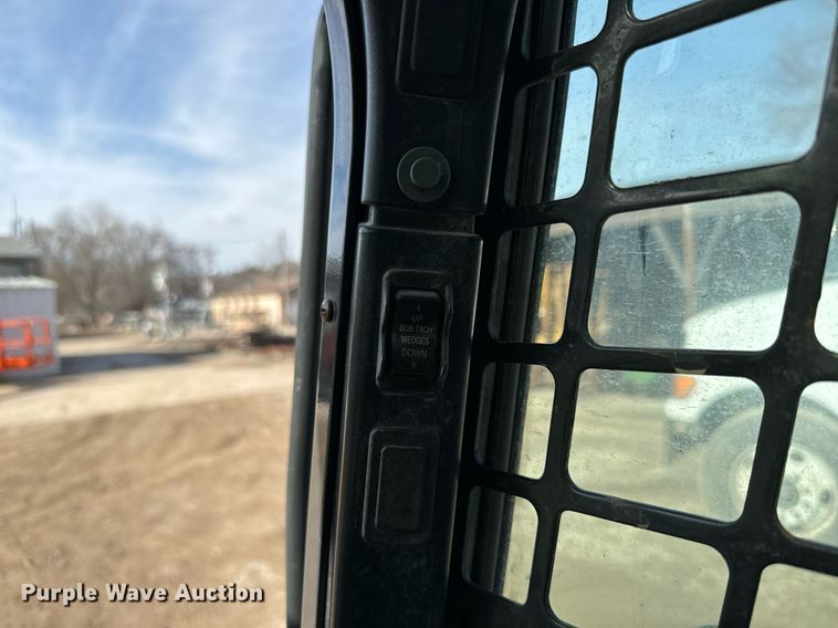 image for item NN9496 2012 Bobcat T750 tracked skid steer loader