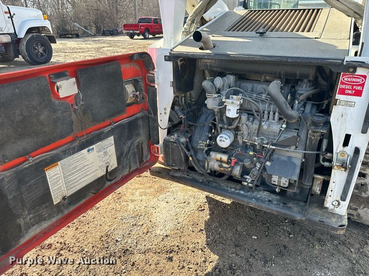 image for item NN9496 2012 Bobcat T750 tracked skid steer loader