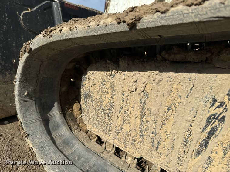 image for item NN9496 2012 Bobcat T750 tracked skid steer loader