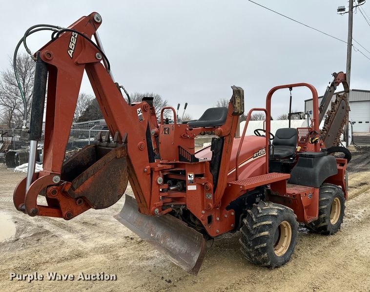image for item NN9501 2004 Ditch Witch RT55 trencher