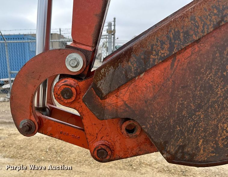 image for item NN9501 2004 Ditch Witch RT55 trencher