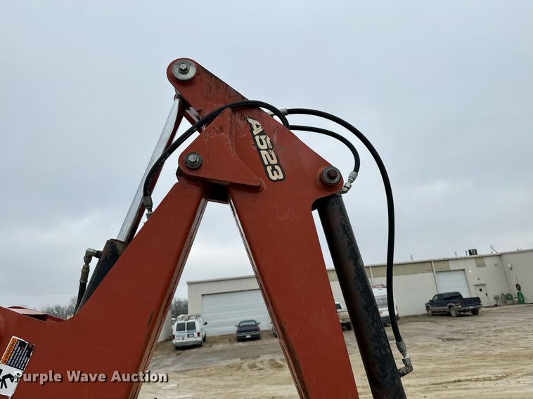 image for item NN9501 2004 Ditch Witch RT55 trencher