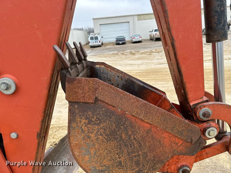 image for item NN9501 2004 Ditch Witch RT55 trencher